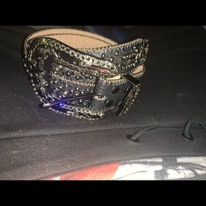 B.B. Simon belt size 34 will ship.